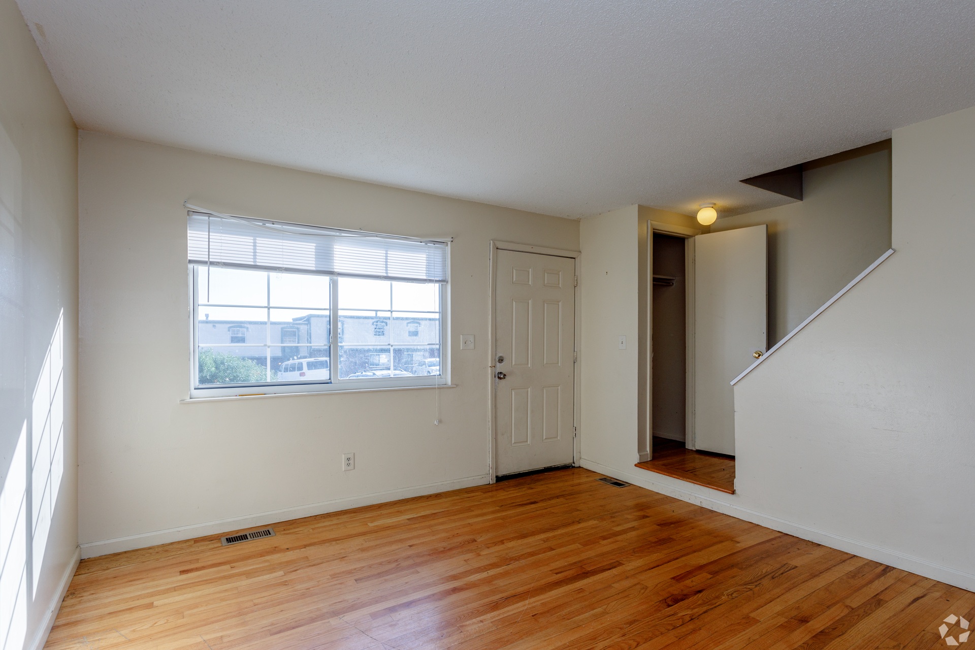 Green Village Townhomes living room in Kansas City Missouri